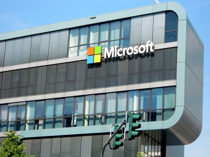 Microsoft odhalil tak závažnou chybu ve Windows XP, že na roky nepodporovaný program vydal záplatu