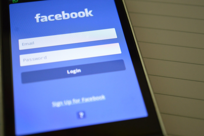 Jak používat Facebook a zůstat v bezpečí